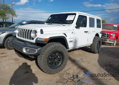 2024 Jeep Wrangler 4-Door Sahara 4X4 z USA, uszkodzony, nr VIN 1C4PJXEN3RW114464